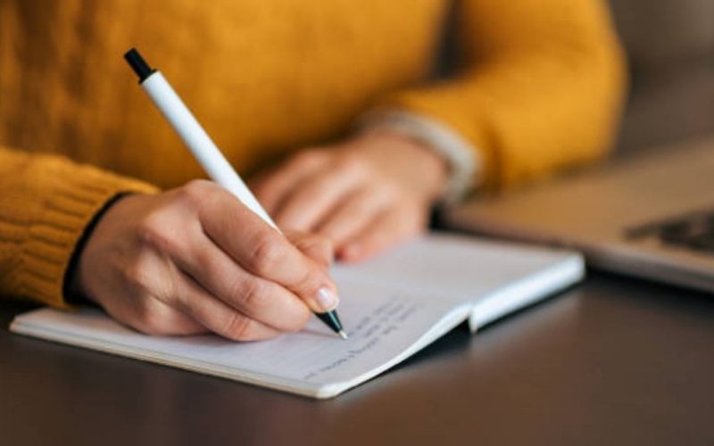 Storytelling and Grammar – Learn How to Write Engaging Stories